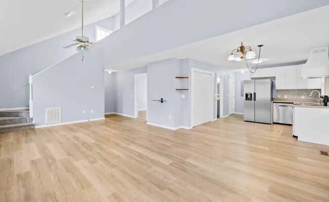 Photo - 7610 Sarah Dr