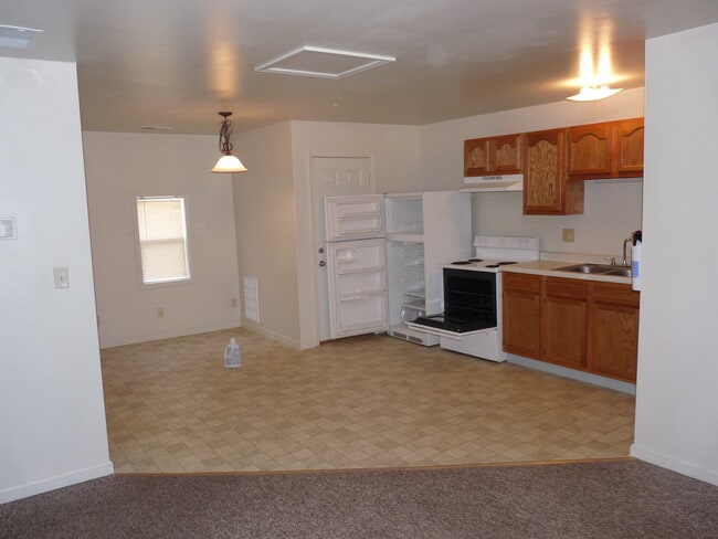 Photo - 2401 S Center St Unit #3