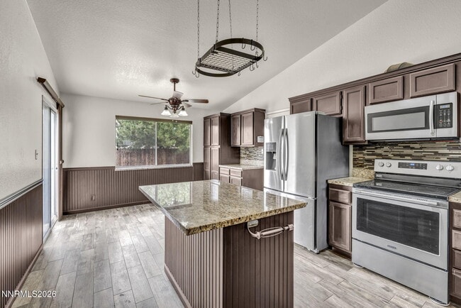 Photo - 17575 Parrot Dr