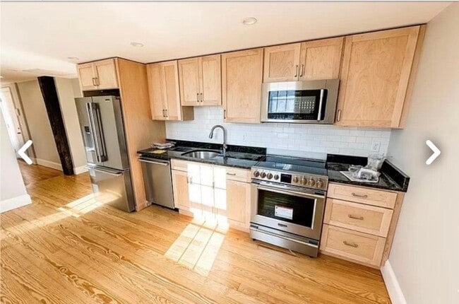 Photo - 393 Essex St Unit 3