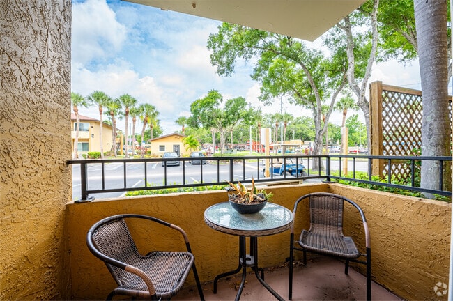 1BR, 1BA - 550SF - Patio