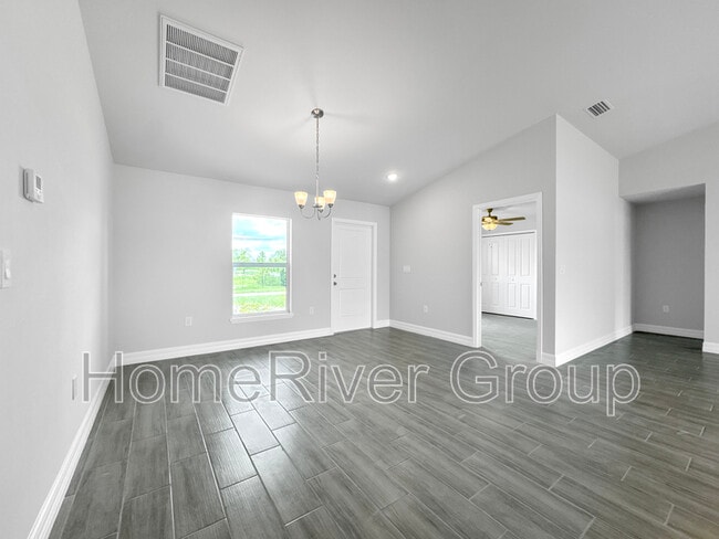 Building Photo - 2618 10th St SW Rental