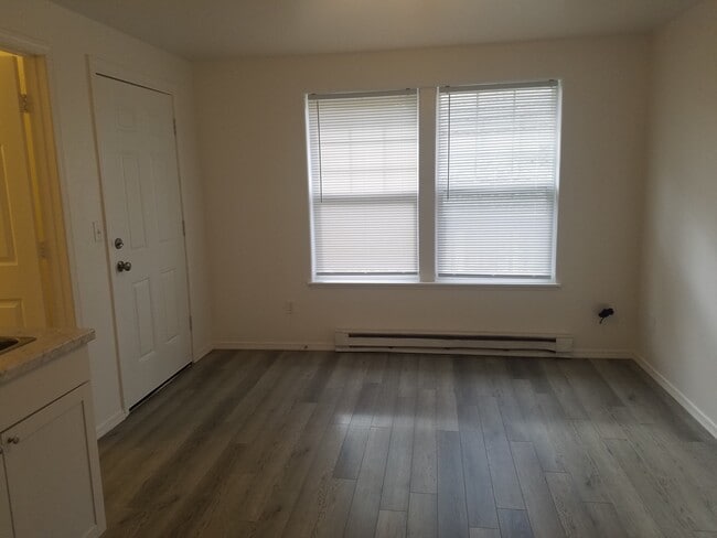 Photo - 1118 N Forest