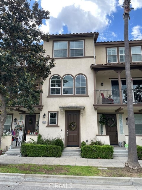 Building Photo - 810 The Promenade Unit C