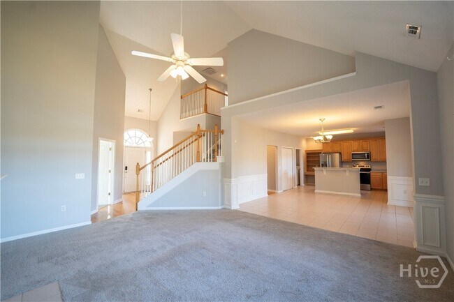 Photo - 492 Golden Grove Ln