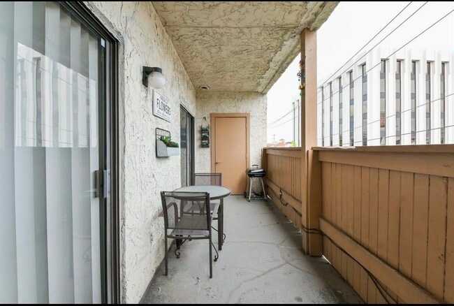 Photo - 8529 Hearth Dr Unidad 25