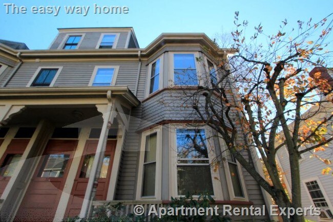 Photo - 32 Healey St