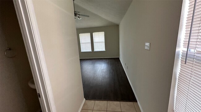 Photo - 17123 Oakwood Chase Dr