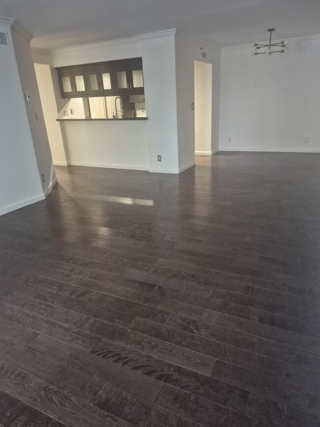 Photo - 600 W 9th St Unit 207