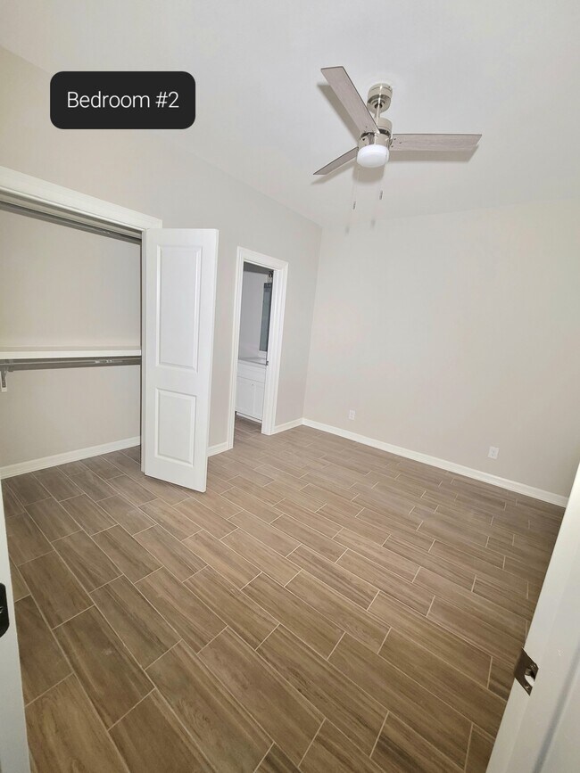 Photo - 4718 W Huckleberry St