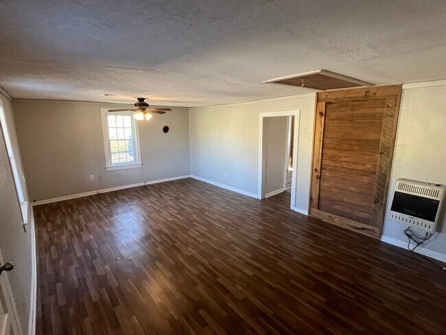 Sala de estar - 1764 Upper Bell Creek Rd