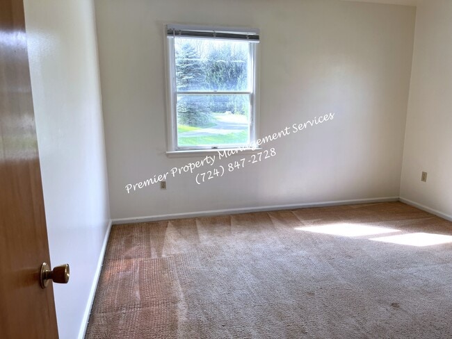 Photo - 2209 Airport Rd