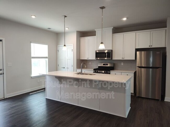 Photo - 1105 Newell Towns Ln