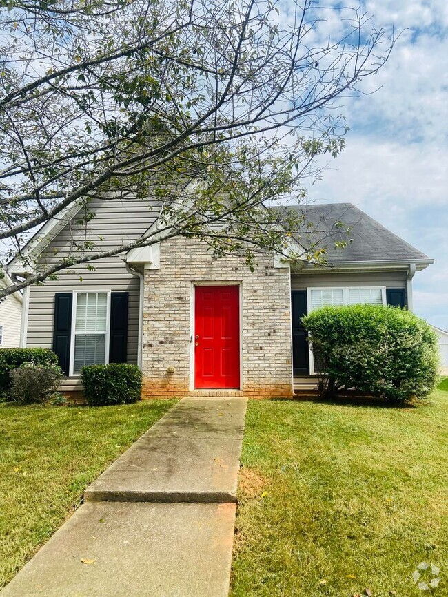 Building Photo - Very Cute Henry County Home