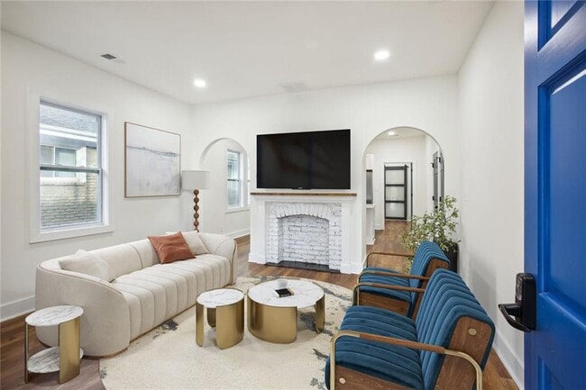 Building Photo - 782 Dixie Ave NE Unit 1