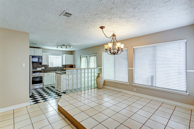 Photo - 20218 White Poplar Dr