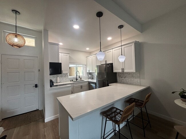 Photo - 2872 Andover Ave