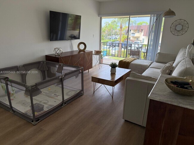 Photo - 9006 SW 137th St Unit 18