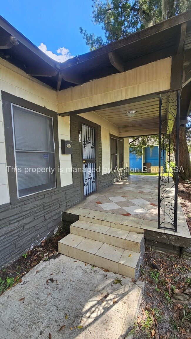 Photo - 873 Melson Ave
