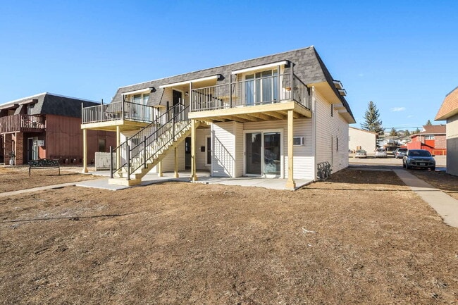 Completely Renovated Apartment!