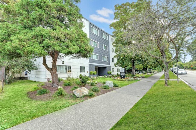 Photo - Rockridge Apartments
