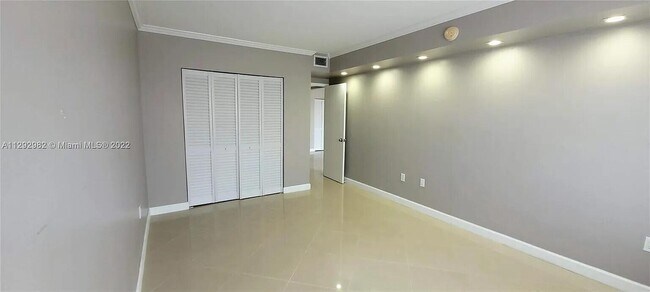 Photo - 400 Kings Point Dr Unit 1426