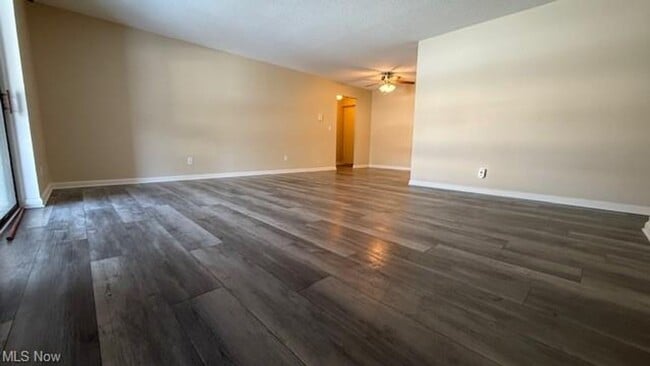 Photo - 1263 Lost Nation Rd