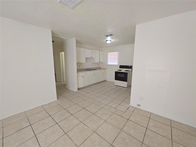 Photo - 412 Edward St