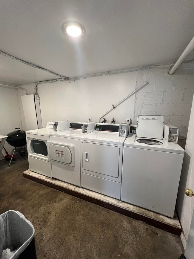 Photo - 1846 Spruce St Unit #5