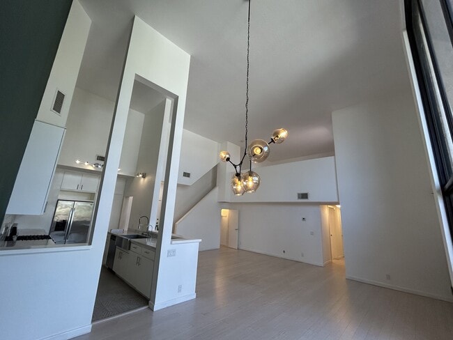 11077 Palms Blvd Unit 303