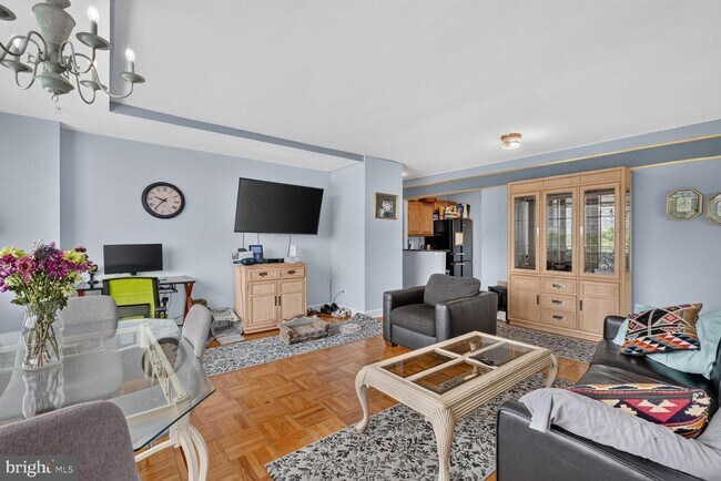 Photo - 1011 Arlington Blvd Unit 942