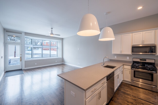 Photo - 3052 S Delaware Ave Unit 3048