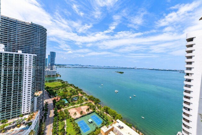 Photo - 1717 N Bayshore Dr Unit A-3750
