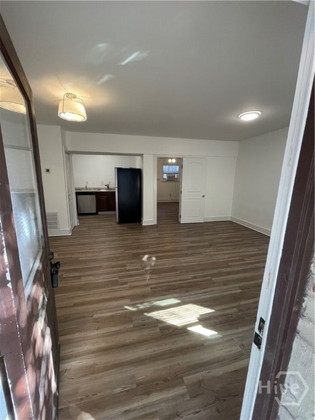 Photo - 512 E Liberty