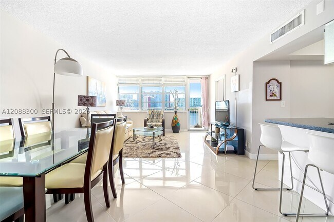 Building Photo - 250 174th St Unit 801