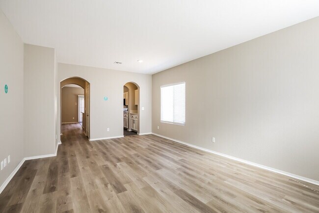 Photo - 1704 Mizzenmast Ave