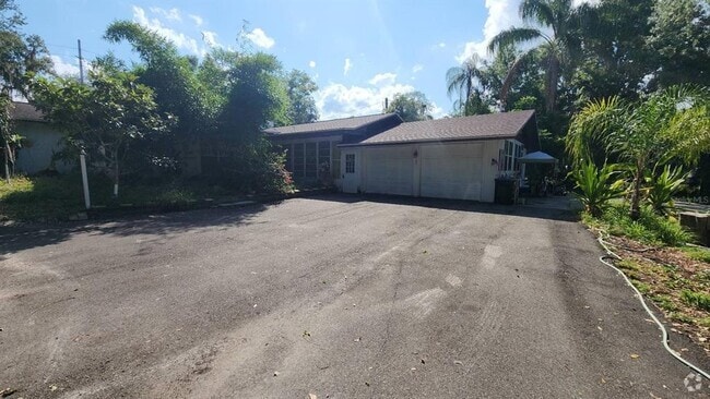 Building Photo - 2405 Neptune Rd Rental