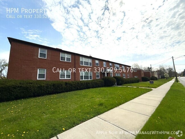 Building Photo - Remodeled two-bedroom apartment