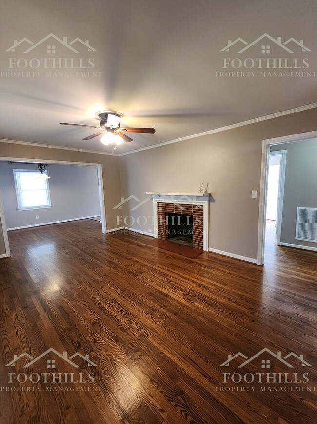 Photo - Freshly Renovated 3-Bed Home with Modern C...