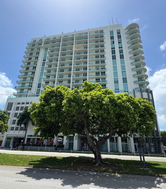 Building Photo - 2525 SW 3rd Ave Unit PH-06 Rental