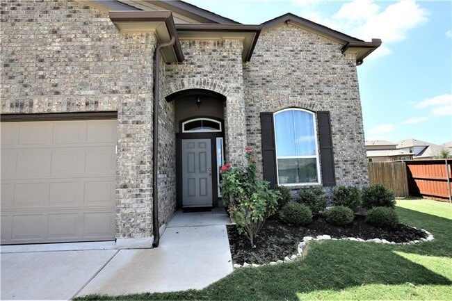 Photo - 46 Churchill Farms Dr