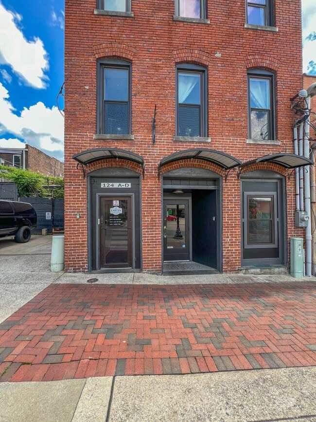 Photo - 124 Strawberry Alley Unit A