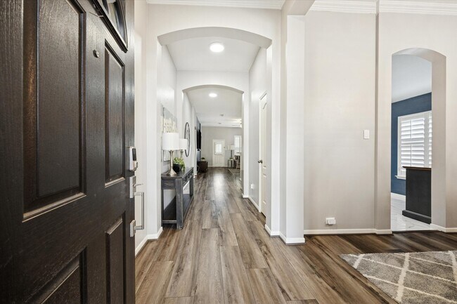 Photo - 1610 Eberhart Star Ct