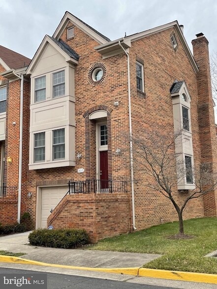 Photo - 8012 Merry Oaks Ct