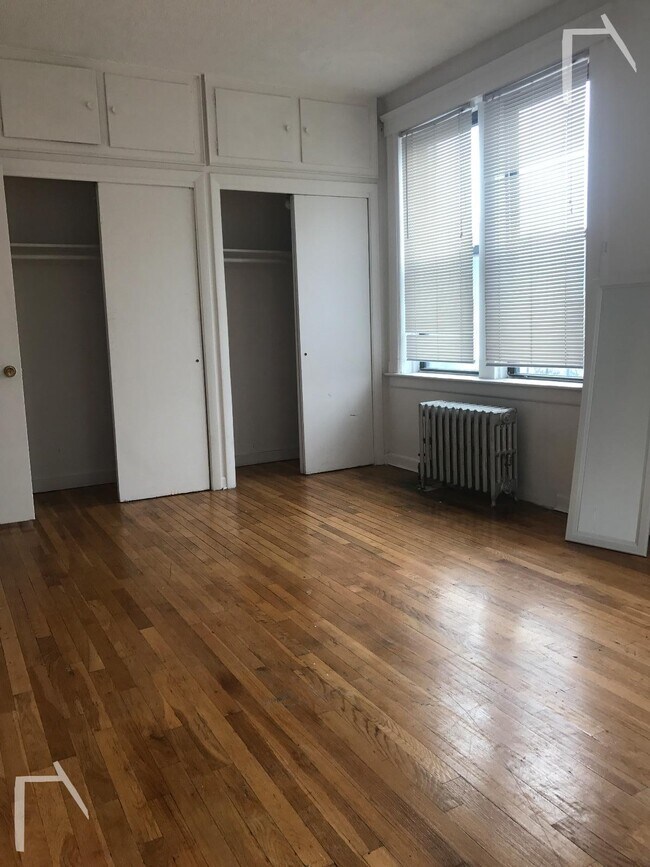 Photo - 155 Brighton Ave Unidad 2