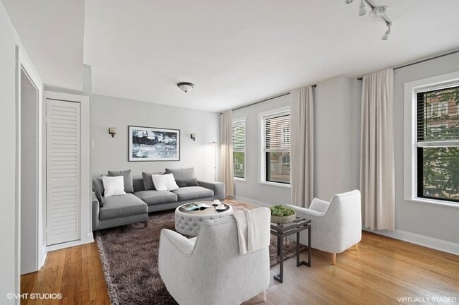 Photo - 4038 N Ashland Ave Unit 2