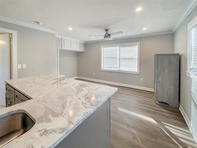 Photo - 404 Armada Rd Unit D