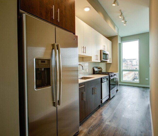 Photo - 0 bedroom in Chicago IL 60642 Unit 601