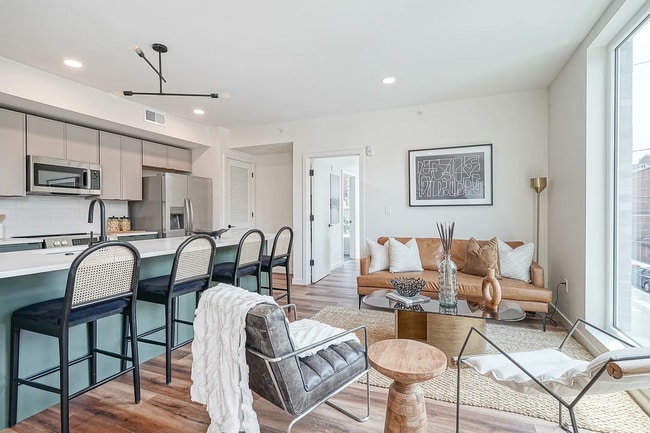 Photo - 1301 Bainbridge St Unidad 206