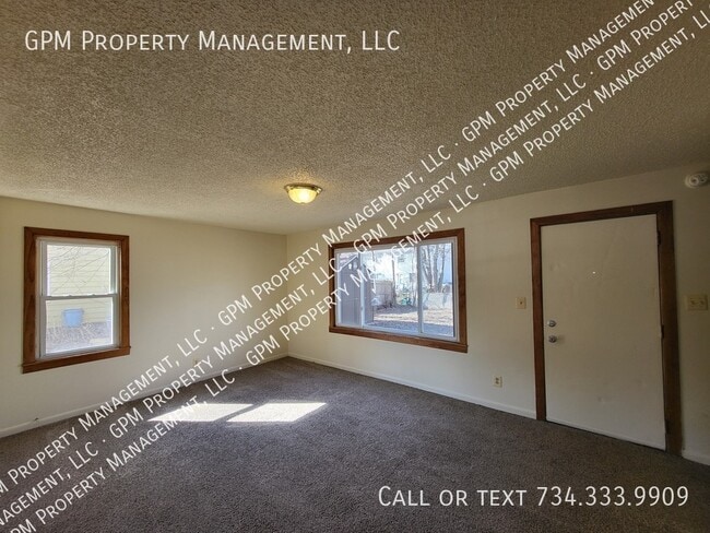 Photo - 2310 Deerfield Ct